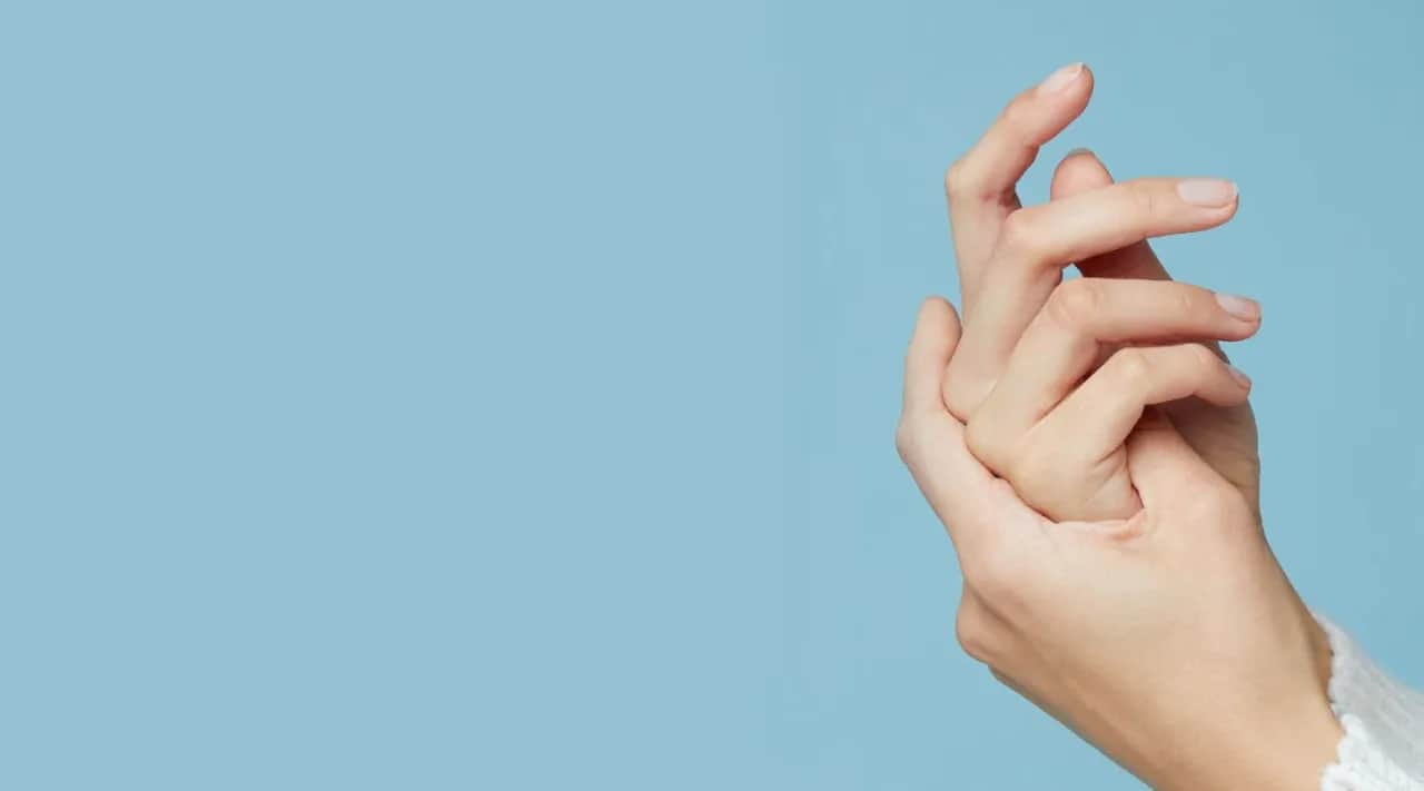 Jak odbudować płytkę paznokcia i uniknąć dalszych uszkodzeń