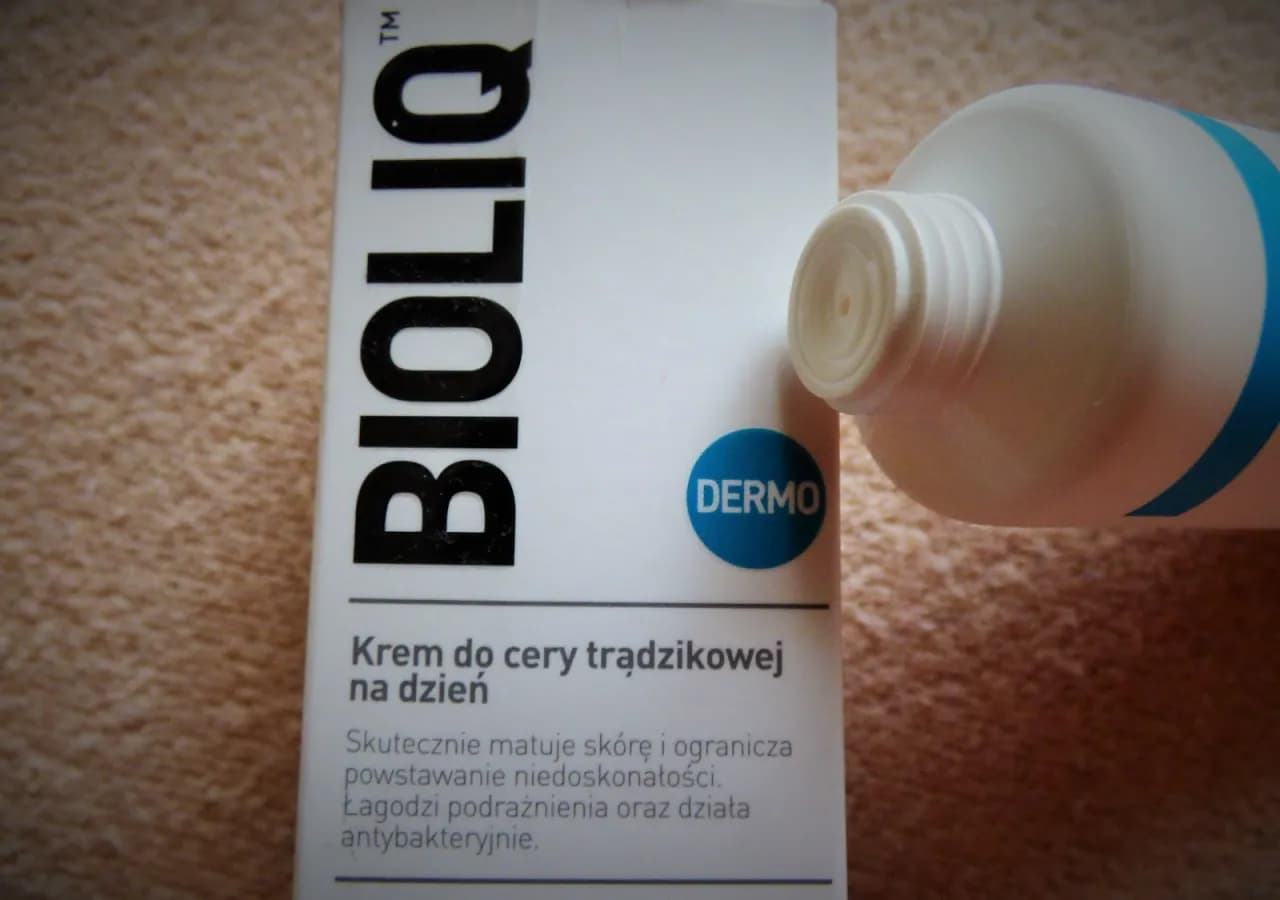 Bioliq niedoskonałości krem na dzień – skuteczna walka z trądzikiem