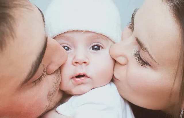 Dlaczego mam pryszcze na plecach? Oto najczęstsze przyczyny i rozwiązania